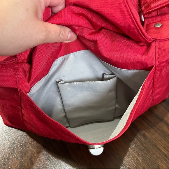 BAGGALLINI laptop travel bag. Red 12”x13” Nylon convertible with many pockets - Picture 7 of 16